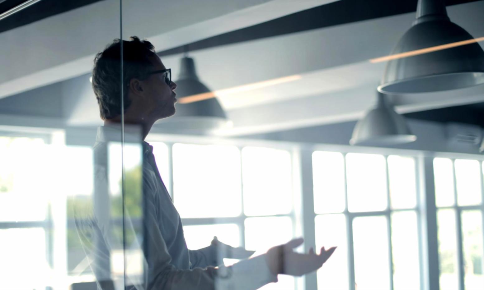 Équipe de formation SEO mobile en action